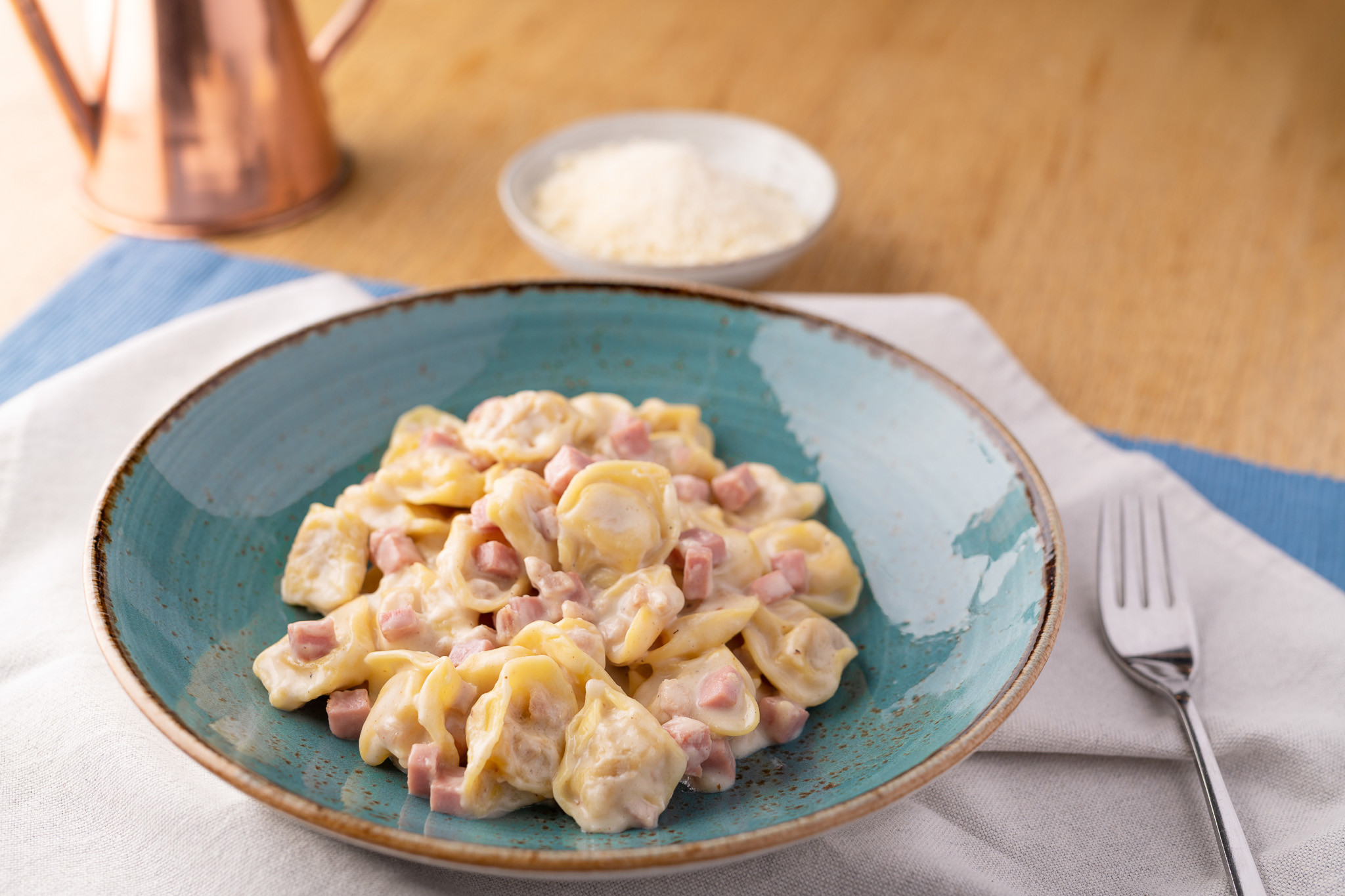 Tortellini bolognesi panna e prosciutto